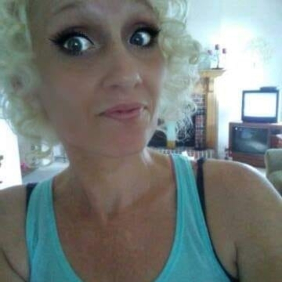 Meet your Posher, Kimberly - Picture 1 of 1